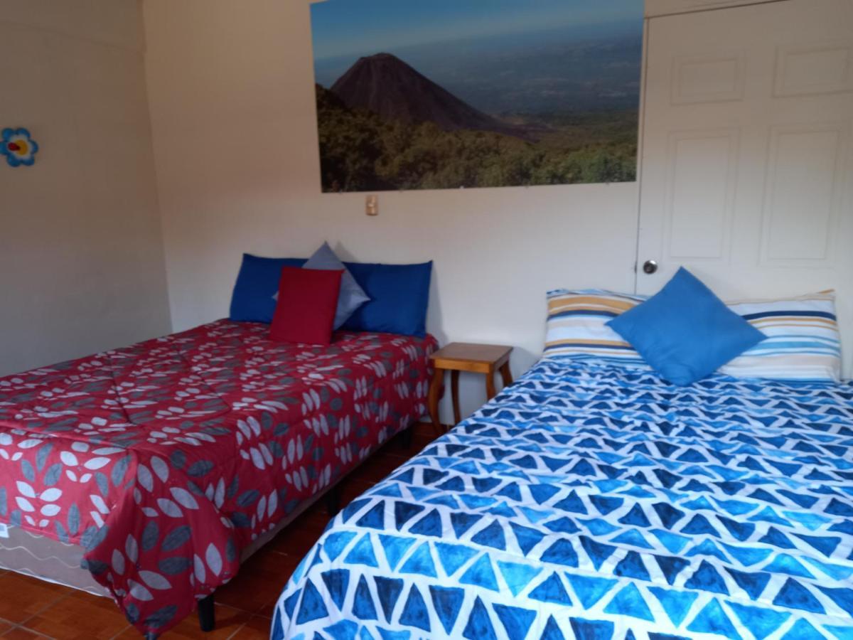 Hostal Las Veraneras Ataco กอนเซ็ปซิอ็อน เด อาตาโก ภายนอก รูปภาพ